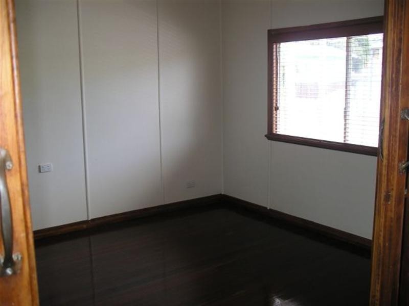 31 Shields Street, Redcliffe QLD 4020