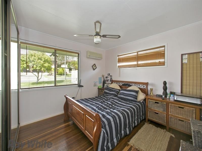 82 Centaur Street, Kippa-ring QLD 4021