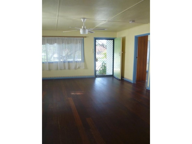 36 McCulloch Avenue, Margate QLD 4019