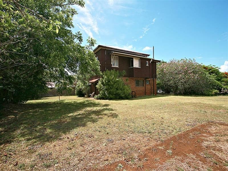 32 Rogers Road, Clontarf QLD 4019