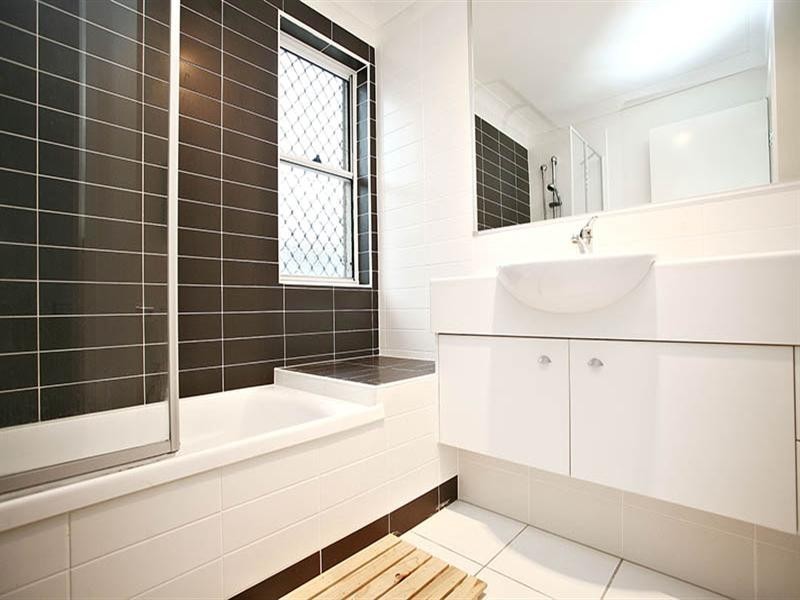 8/19-21 Shields Street, Redcliffe QLD 4020