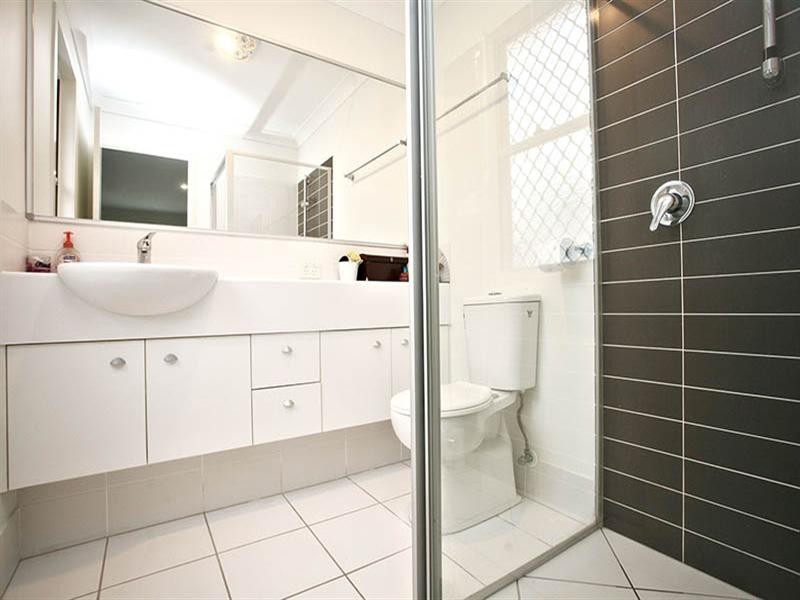 8/19-21 Shields Street, Redcliffe QLD 4020