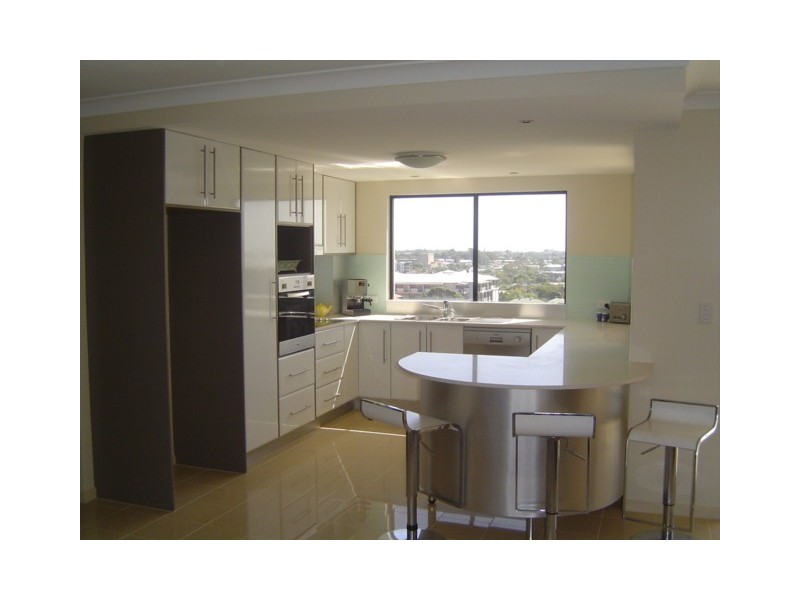 11 Dix Street, Redcliffe QLD 4020