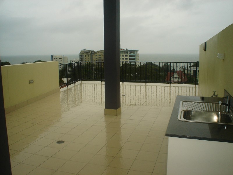 11 Dix Street, Redcliffe QLD 4020