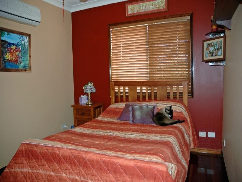 8 Grevillea Court, Rothwell QLD 4022