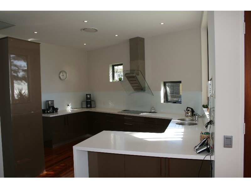 111 Flinders Parade, Scarborough QLD 4020