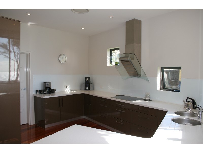 111 Flinders Parade, Scarborough QLD 4020