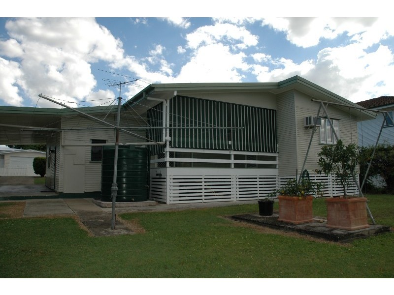 11 Sandralee Street, Brighton QLD 4017