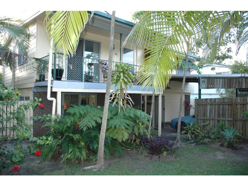 25 Longland Street, Redcliffe QLD 4020