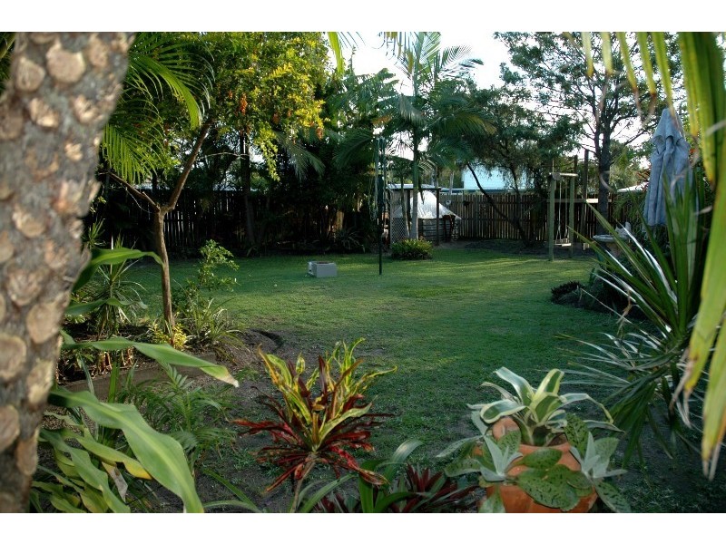 25 Longland Street, Redcliffe QLD 4020