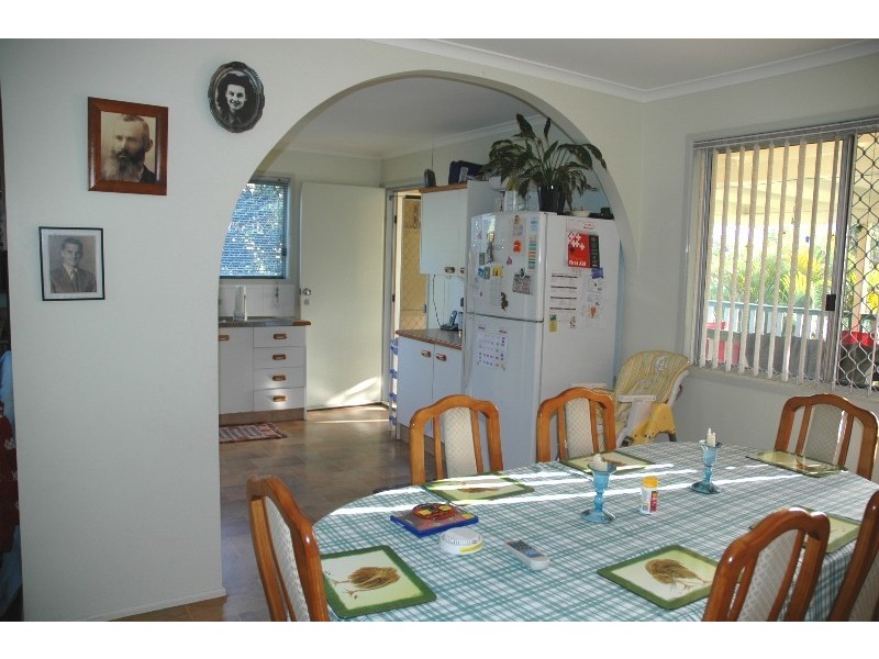 25 Longland Street, Redcliffe QLD 4020