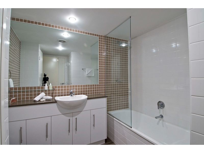 1011/1 Ocean Street, Burleigh Heads QLD 4220