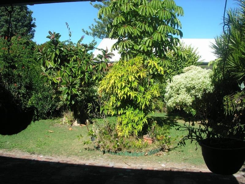 22 Dawn Parade, Miami QLD 4220