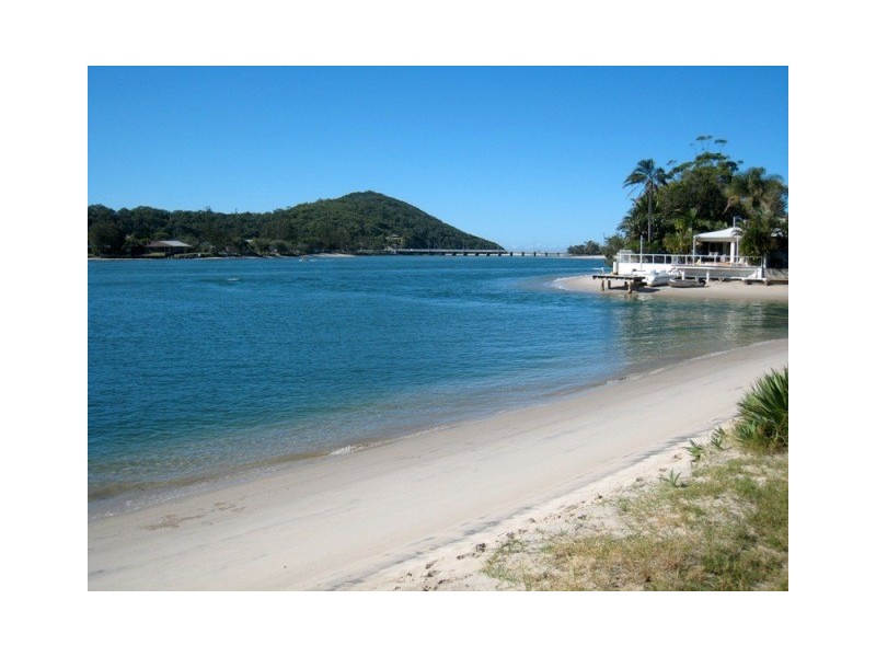 97 Tallebudgera Drive, Palm Beach QLD 4221