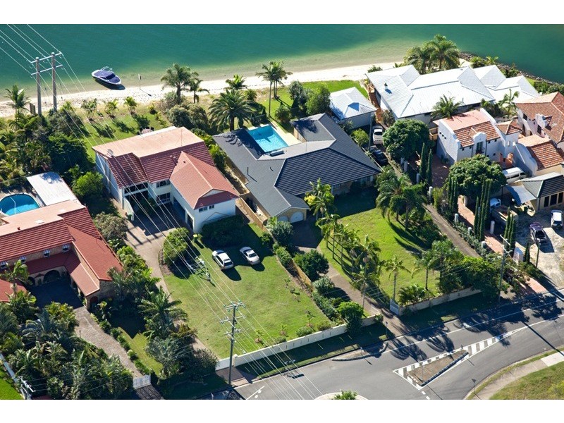 97 Tallebudgera Drive, Palm Beach QLD 4221