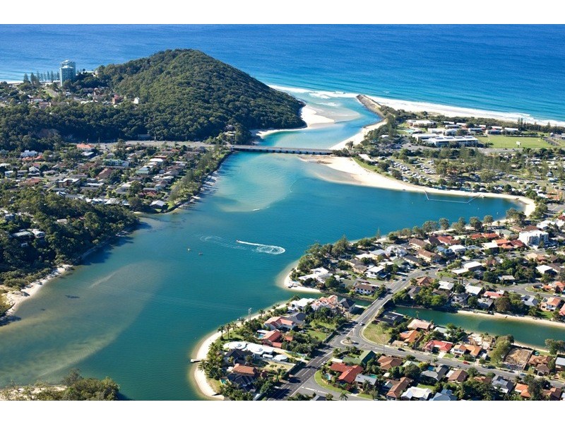 97 Tallebudgera Drive, Palm Beach QLD 4221