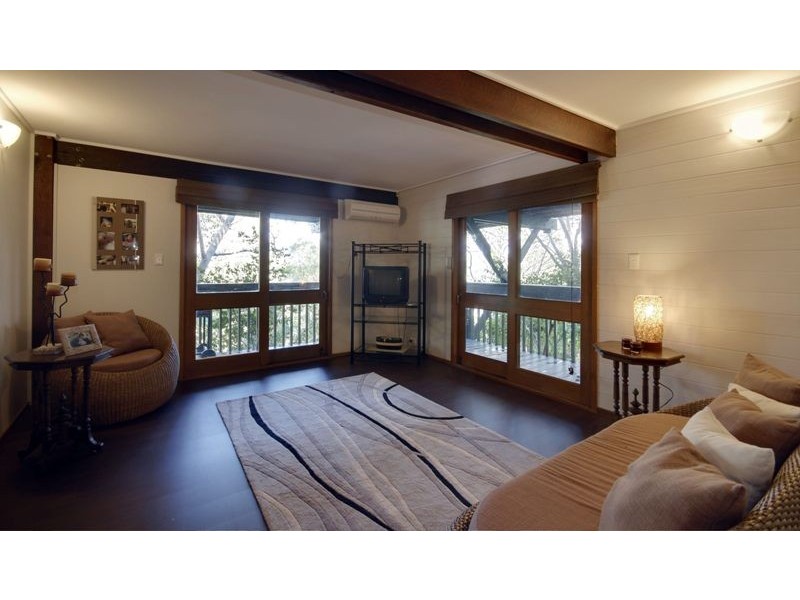 4 Skyline Terrace, Burleigh Heads QLD 4220