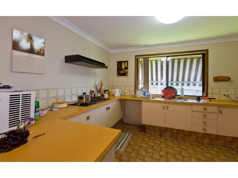 3 Palona Place, Ashmore QLD 4214