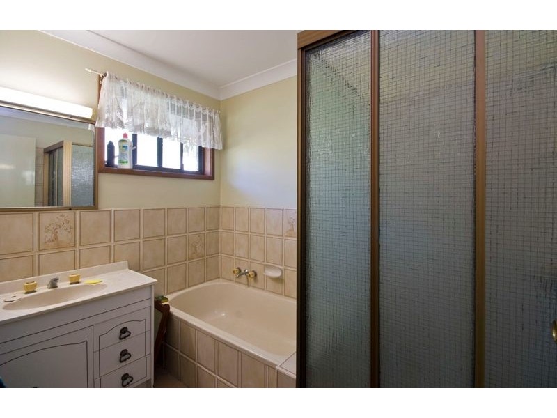 3 Palona Place, Ashmore QLD 4214