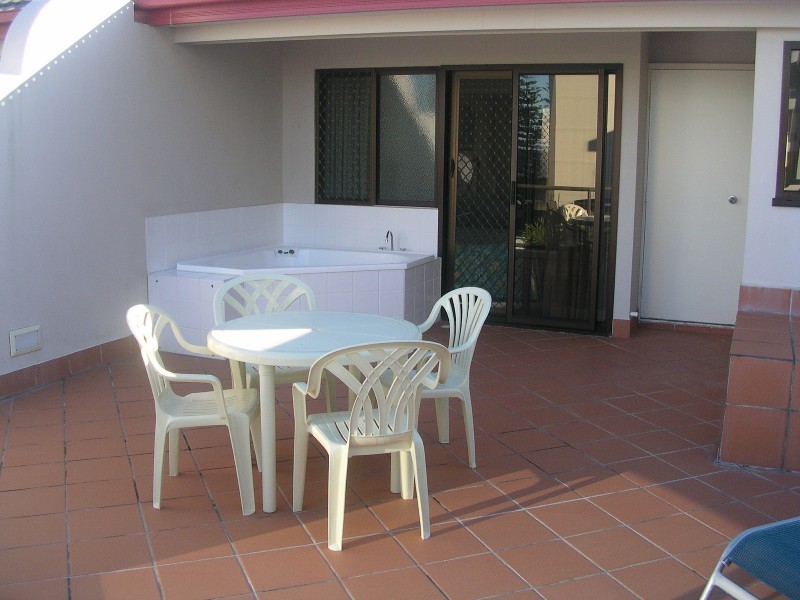 28/1937 Gold Coast Highway, Burleigh Heads QLD 4220