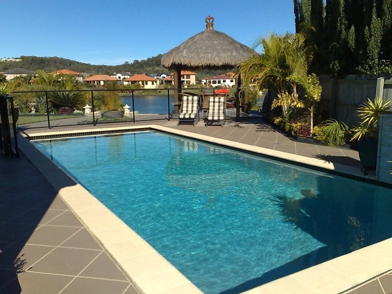 3 St Helens Court, Burleigh Waters QLD 4220