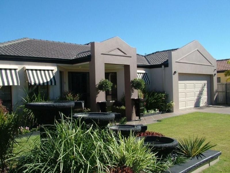 3 St Helens Court, Burleigh Waters QLD 4220