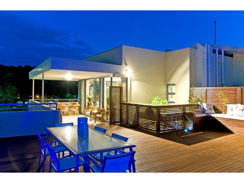 2076/1 Ocean Street, Burleigh Heads QLD 4220