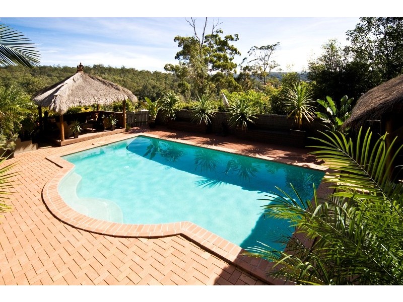 21 Forest Drive, Elanora QLD 4221