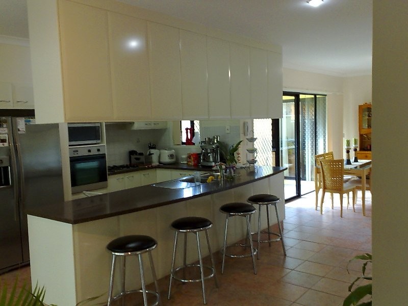 1/4 Sunshine Parade, Miami QLD 4220