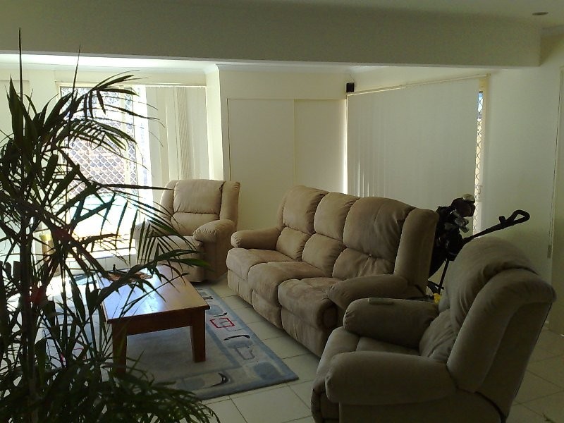 112 Albion Avenue, Miami QLD 4220