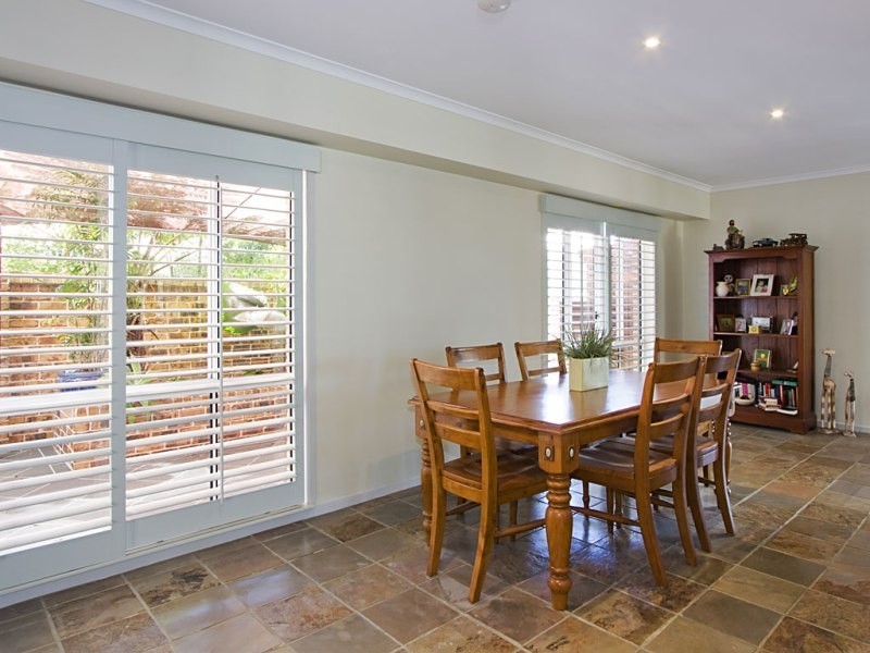 42 Wedgebill Parade, Burleigh Waters QLD 4220