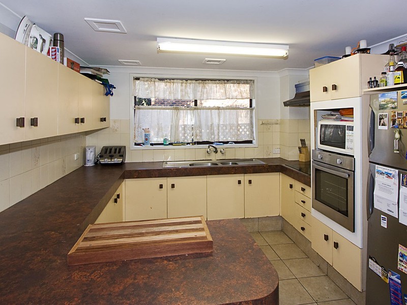 1/2220 Gold Coast Highway, Mermaid Beach QLD 4218