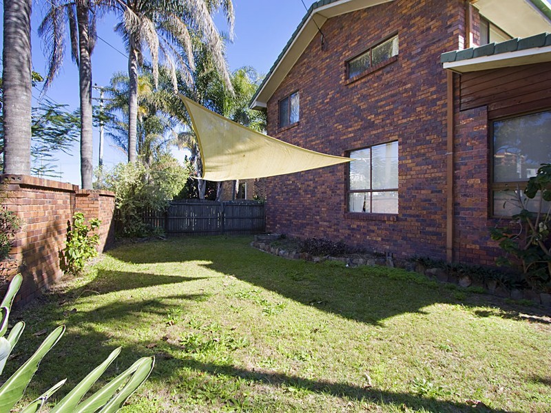 1/2220 Gold Coast Highway, Mermaid Beach QLD 4218