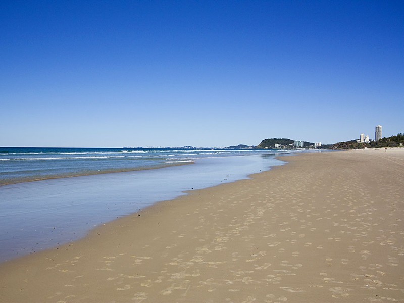 1/2220 Gold Coast Highway, Mermaid Beach QLD 4218