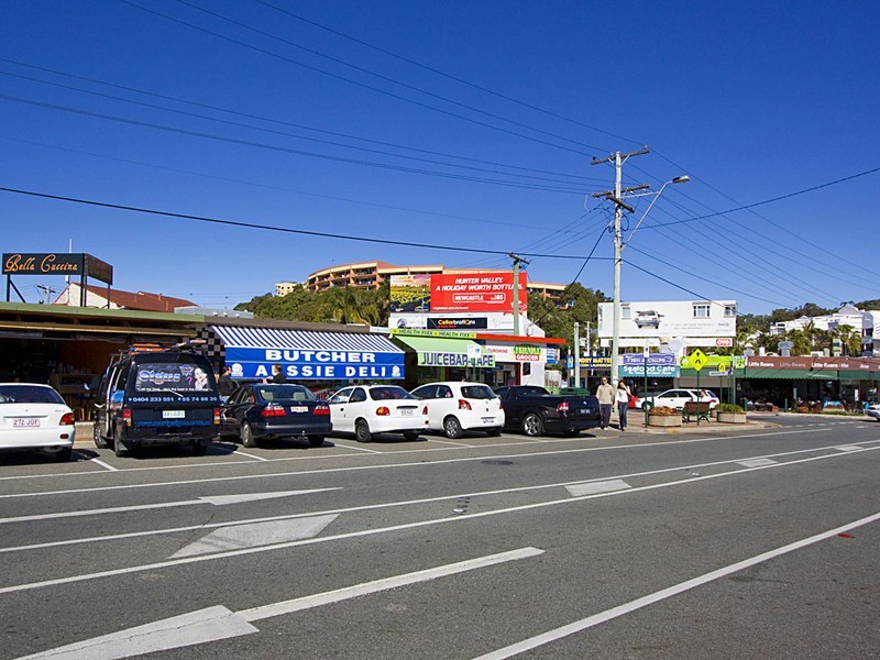 1/2220 Gold Coast Highway, Mermaid Beach QLD 4218