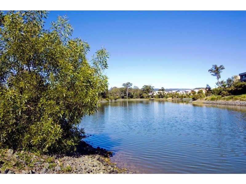 44 Tracey Crescent, Varsity Lakes QLD 4227