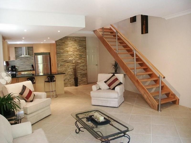 4/1933 Gold Coast Highway, Burleigh Heads QLD 4220