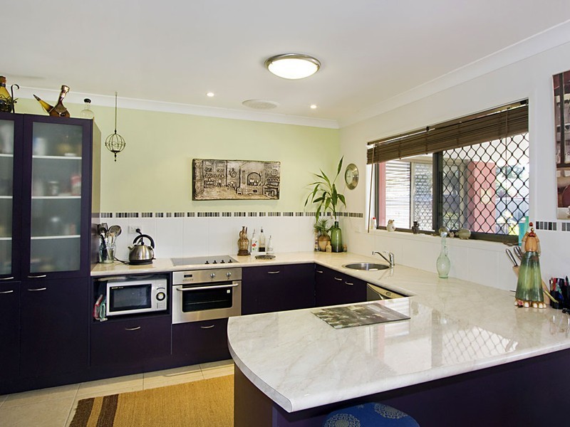 15 Walnut Street, Elanora QLD 4221