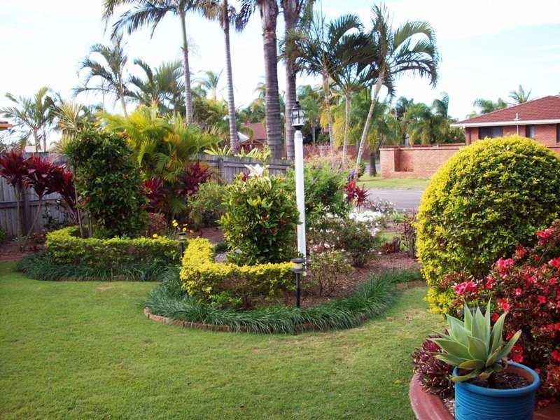 84 Auk Avenue, Burleigh Waters QLD 4220