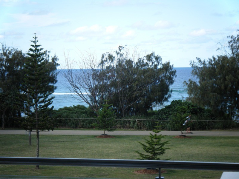 2 ‘Marista’, 78 The Esplanade, Burleigh Heads QLD 4220