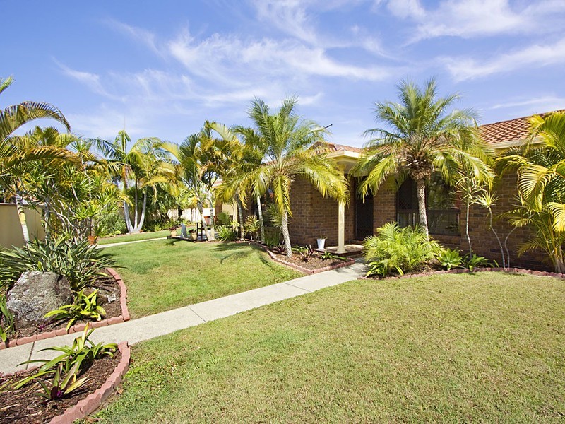 3 Dunlin Drive, Burleigh Waters QLD 4220