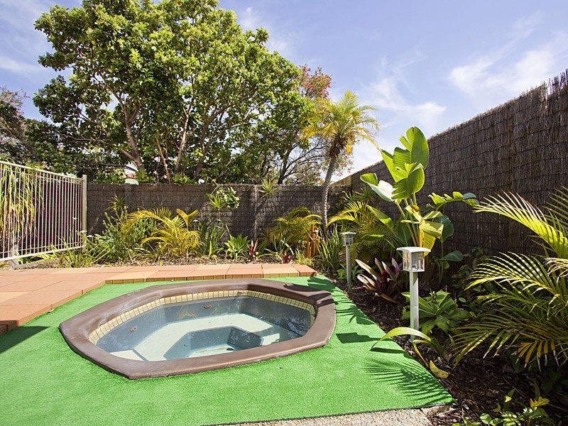 3 Dunlin Drive, Burleigh Waters QLD 4220