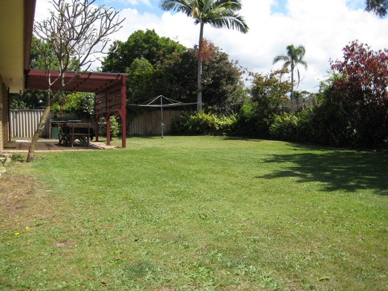 46 Spindle Street, Palm Beach QLD 4221