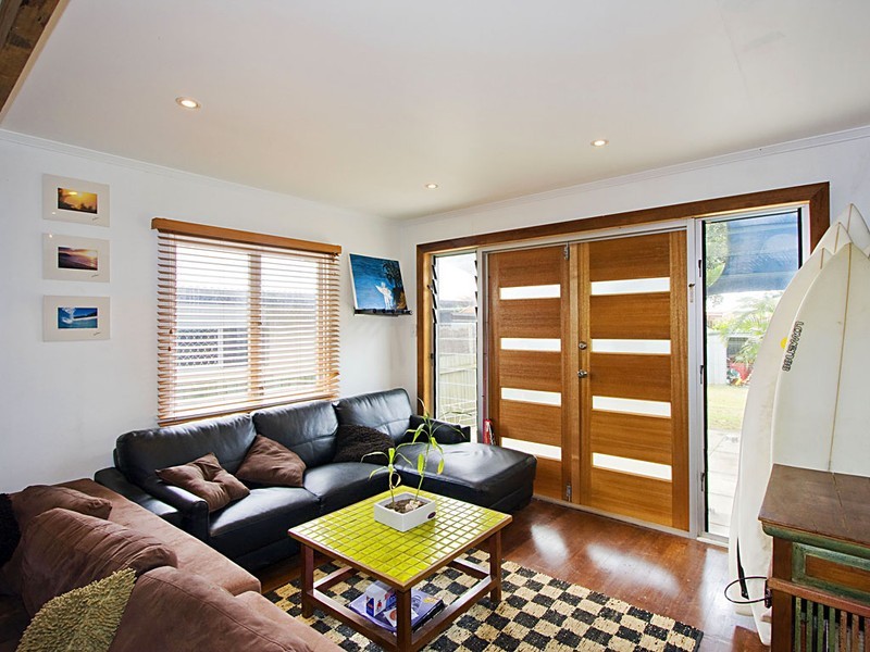 125 Nobby Parade, Miami QLD 4220