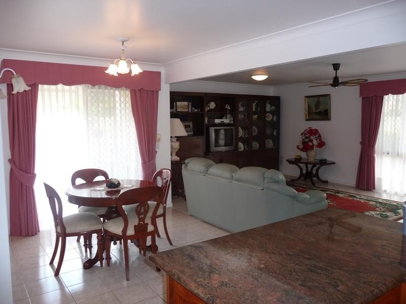 379 Rio Vista Boulevard, Mermaid Waters QLD 4218