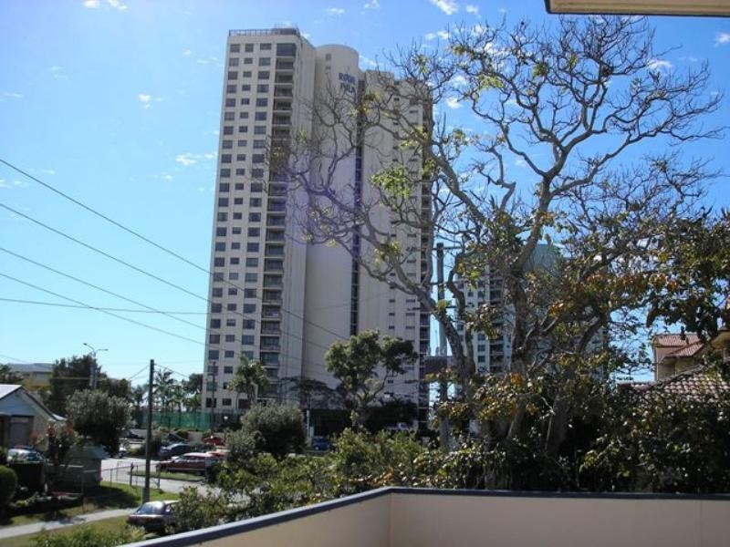 21 Molucca Avenue, Palm Beach QLD 4221