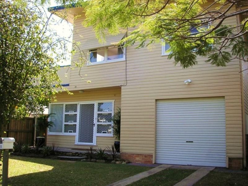 21 Molucca Avenue, Palm Beach QLD 4221