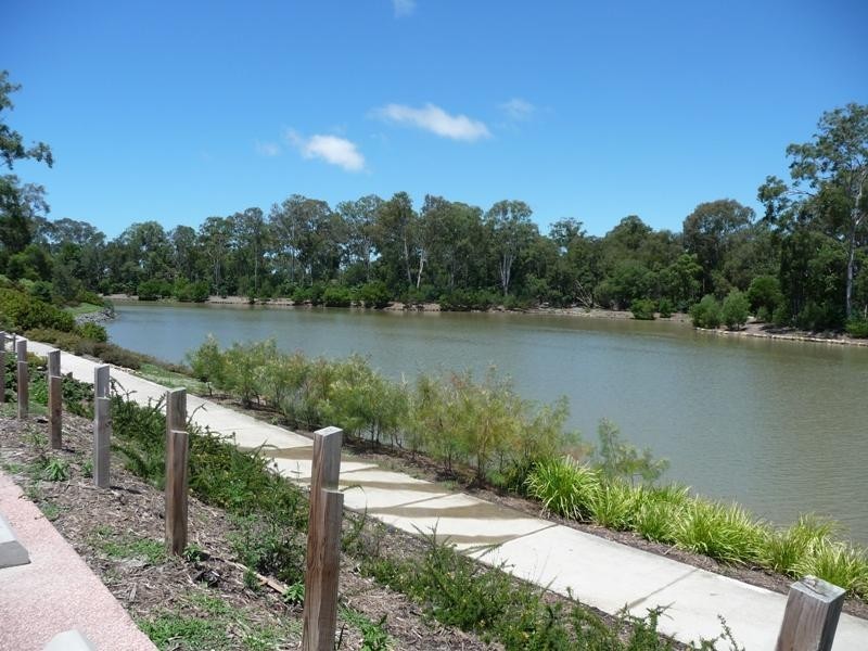 49 Azzurra Drive, Varsity Lakes QLD 4227