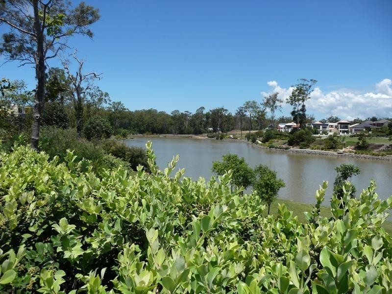 49 Azzurra Drive, Varsity Lakes QLD 4227