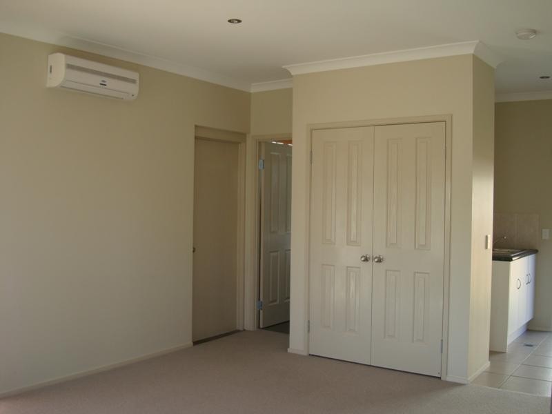 49 Azzurra Drive, Varsity Lakes QLD 4227